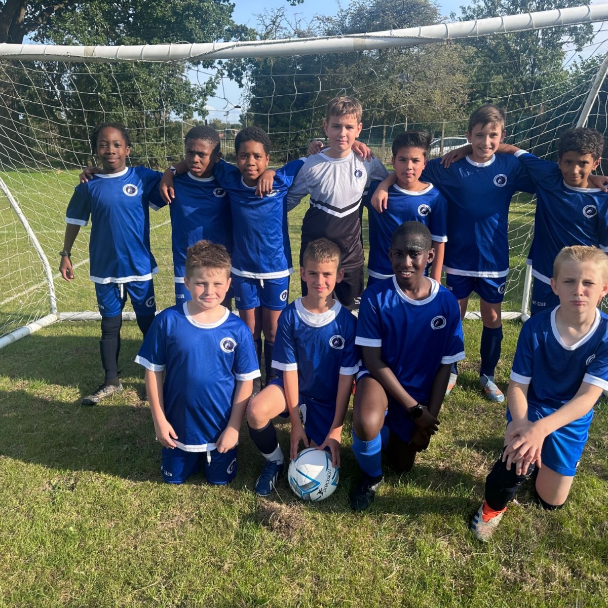 Stopsley Community Primary School Sports teams in Y6